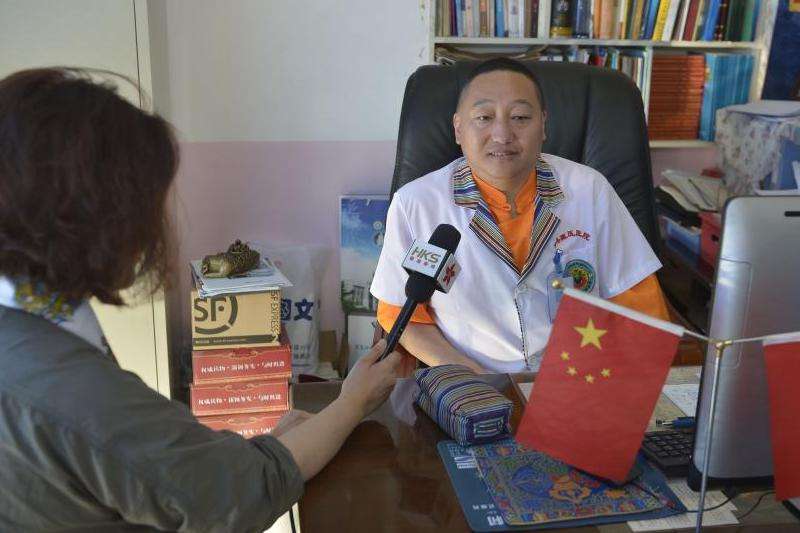 WhatsApp用香港卡在内地能注册到吗